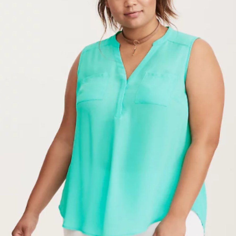 TORRID TURQUOISE GEORGETTE SLEEVELESS BLOUSE 3